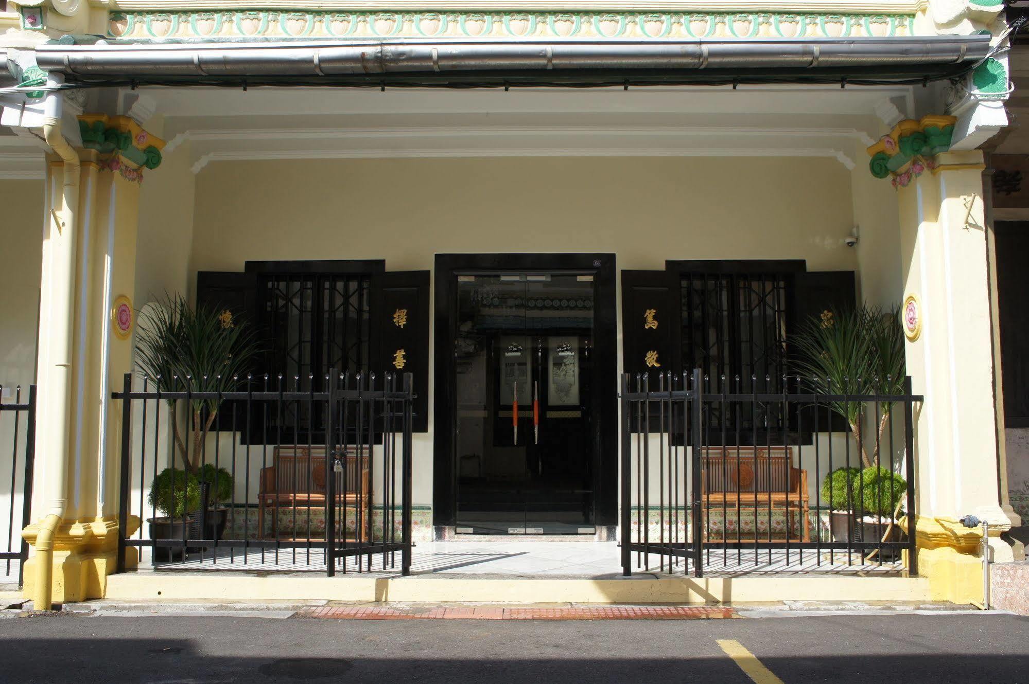 Heeren Palm Suites Malacca Exterior foto