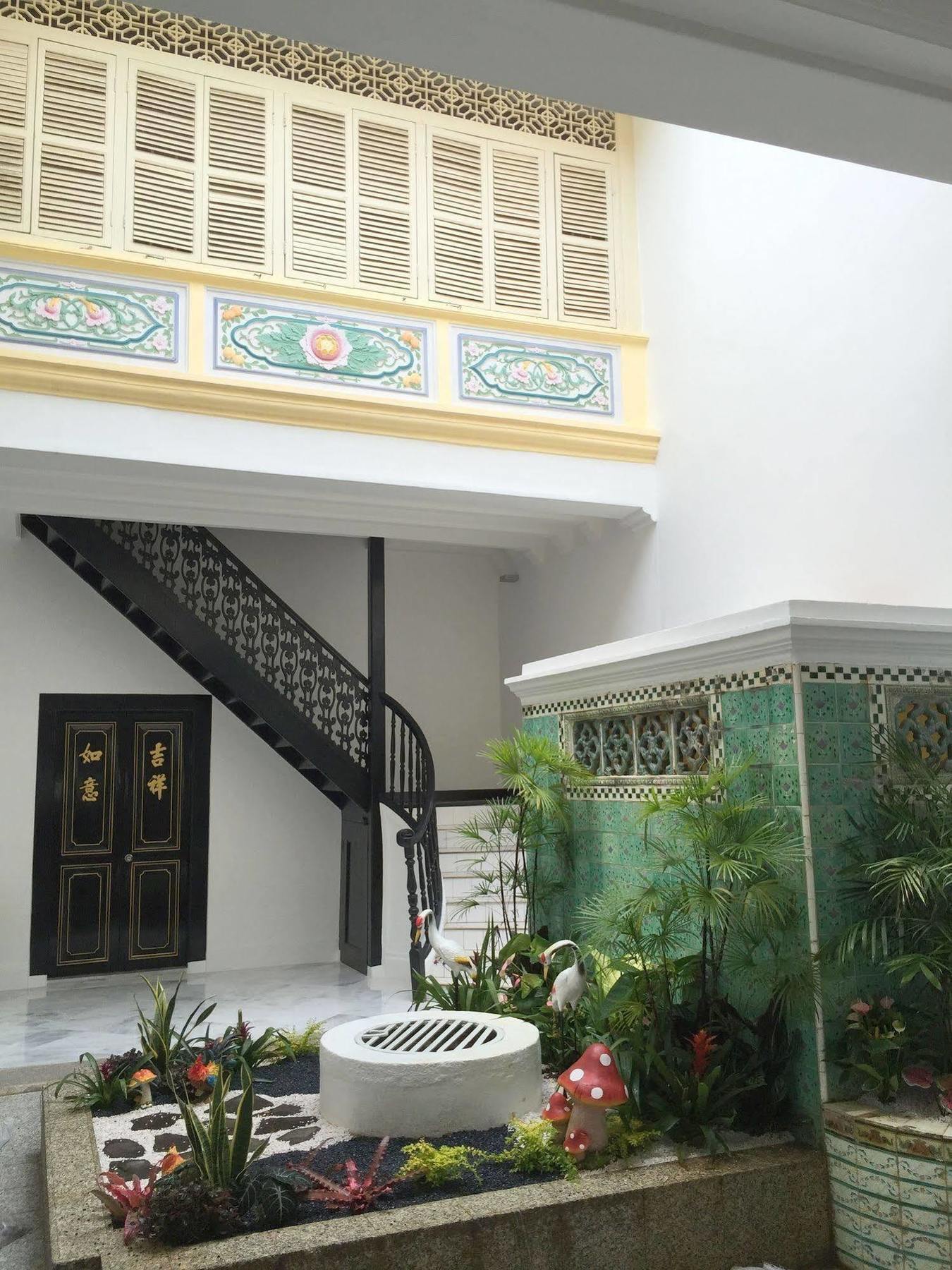 Heeren Palm Suites Malacca Exterior foto